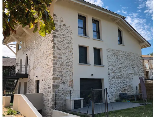 T3 MEUBLÉ 65 m² + JARDIN 140 m² - TULLINS - 850 CC