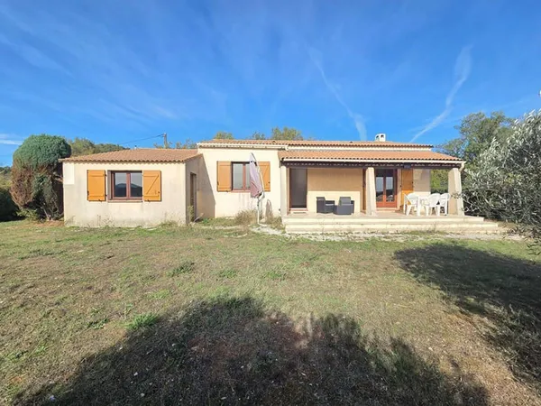 Maison de plain-pied 3 pièces 74 m²
