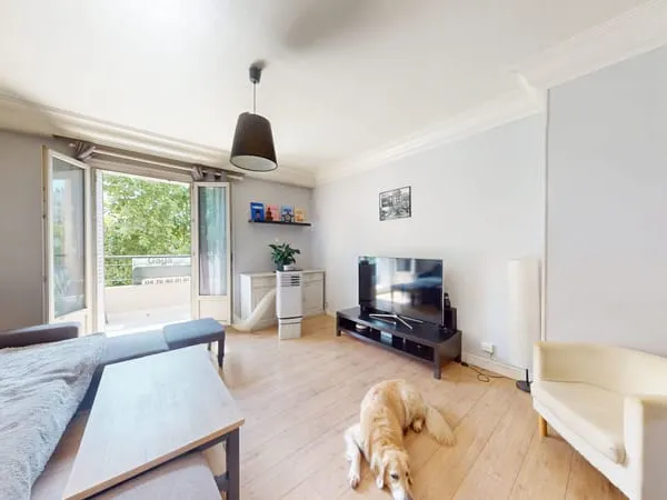 Appartement 3 pièces de 82 m2 avec 2 balcons - Vallier / Libération - Grenoble Aigle