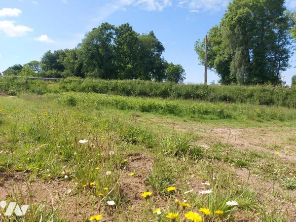 Terrain 628 m²