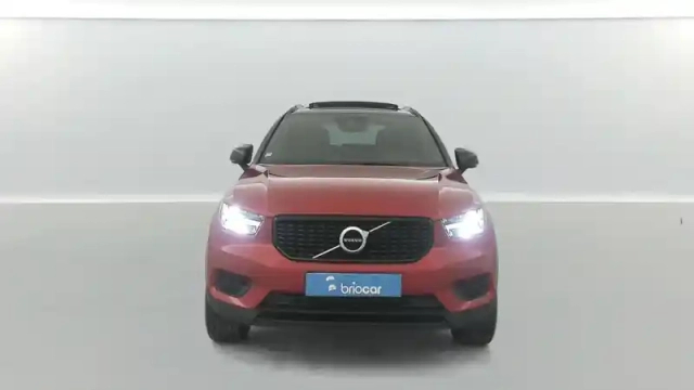 Volvo Xc40 t3 163ch r-design geartronic 8 suréquipé + toit ouvrant — photo 8