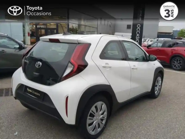 Toyota Aygo X 1.0 vvt-i 72ch dynamic my24 — photo 10