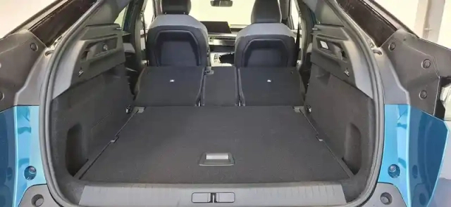 Peugeot 3008 plug-in hybrid 225 e-dcs7 — photo 9