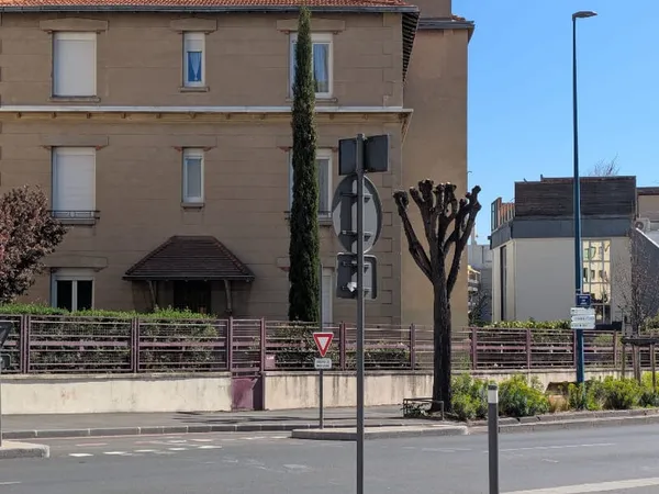 Parking / box