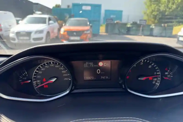 Peugeot 308 bluehdi 130ch s&amp;s eat8 — photo 27