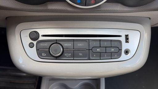 Renault Twingo 1.2 LEV 75 - Initiale – 2013 – 97550 km – Bicarburation essence bioéthanol – Boîte Manuelle — photo 12