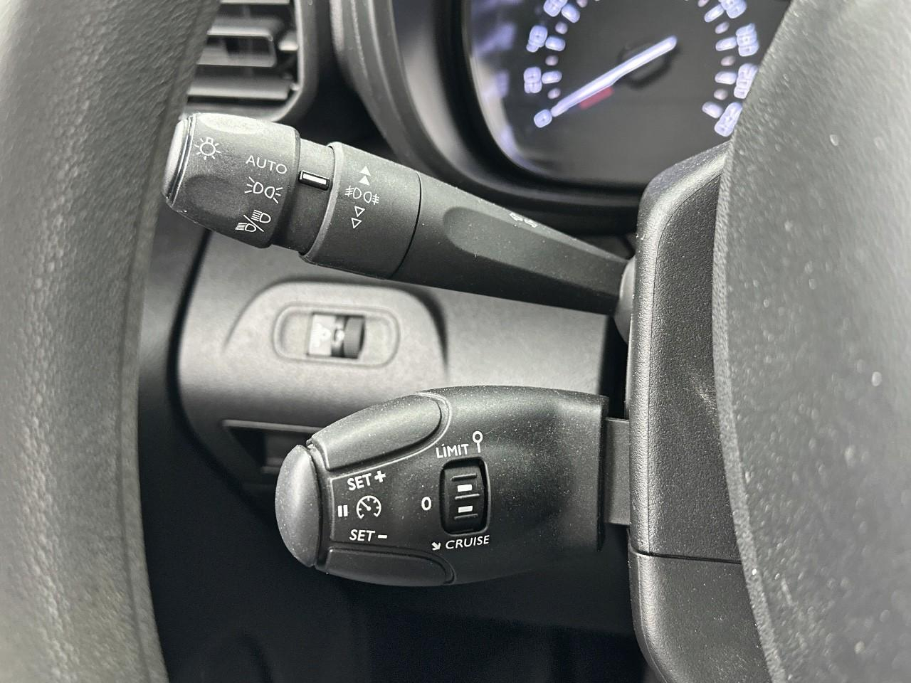 Citroën Berlingo van m 650 bluehdi 100 s&s bvm6 driver — photo 19