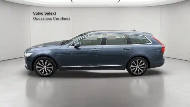 Volvo V90 t8 awd recharge 303 + 87 ch geartronic 8 — photo 20