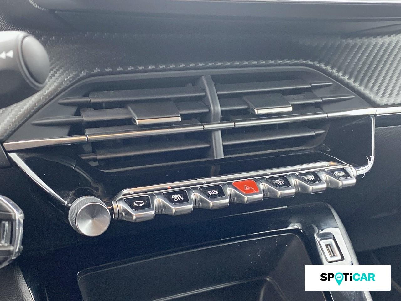 Peugeot 2008 1.2 puretech 100ch s&s style — photo 15