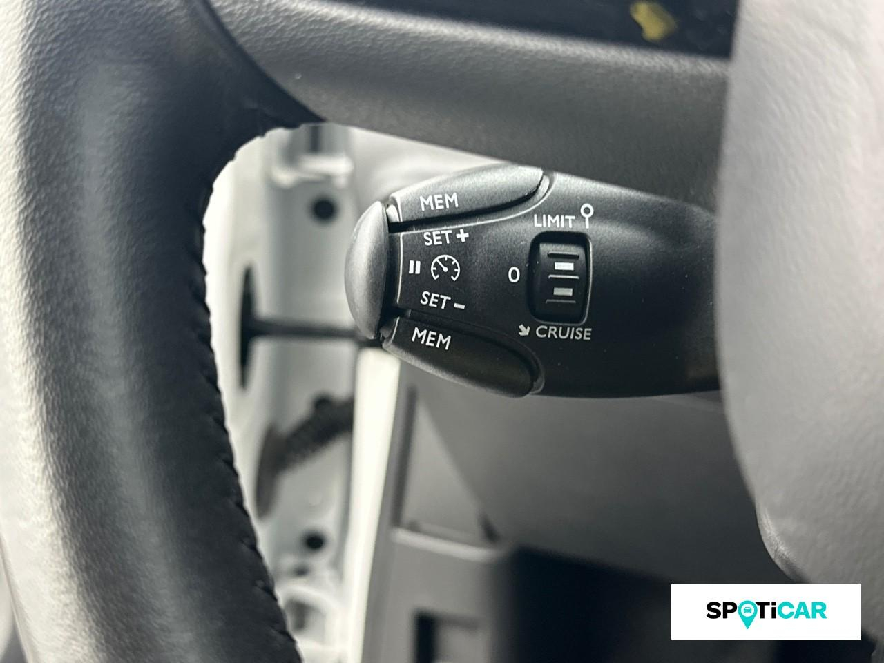 Citroën C3 1.2 puretech 83ch s&s shine — photo 17