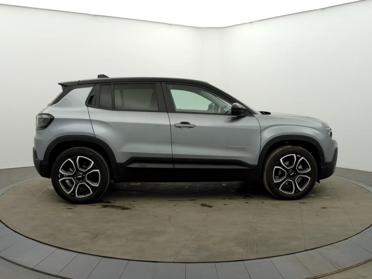 Jeep Avenger 115 kw 4x2 summit — photo 6