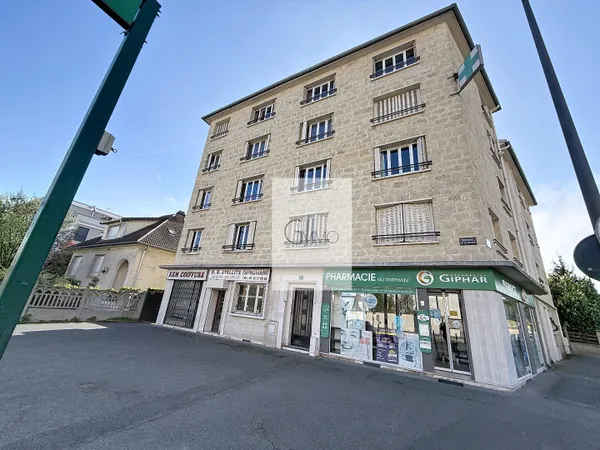 Local loue  Thiais T9  7,78 %