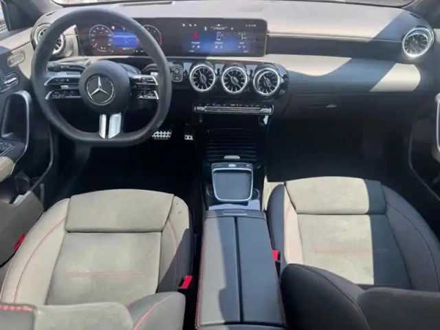 Mercedes Classe A 200 d amg line — photo 12