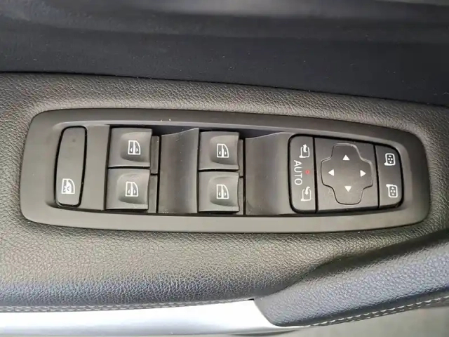 Renault Kadjar tce 140 edc — photo 31