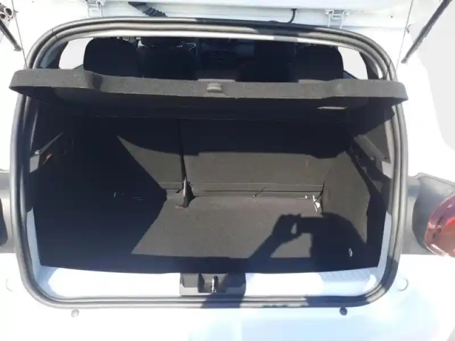 Dacia Sandero 1.0 tce 90ch stepway expression -24 — photo 9