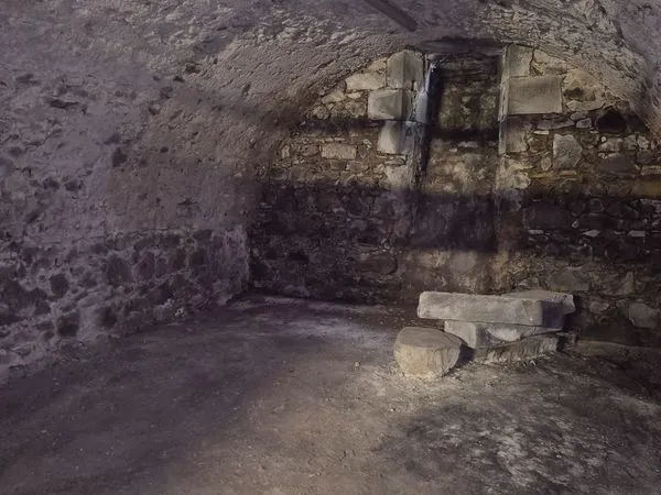 Cave 30m² Riom