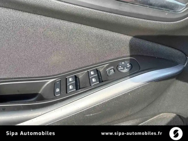 Opel Grandland X 1.2 turbo 130 ch — photo 26