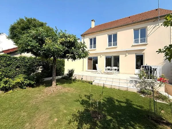Maison 7 pièces 141 m²