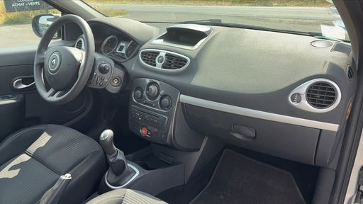 Renault Clio 1.5 DCI 90 - Expression – 2012 – 144000 km – Diesel – Boîte Manuelle — photo 20