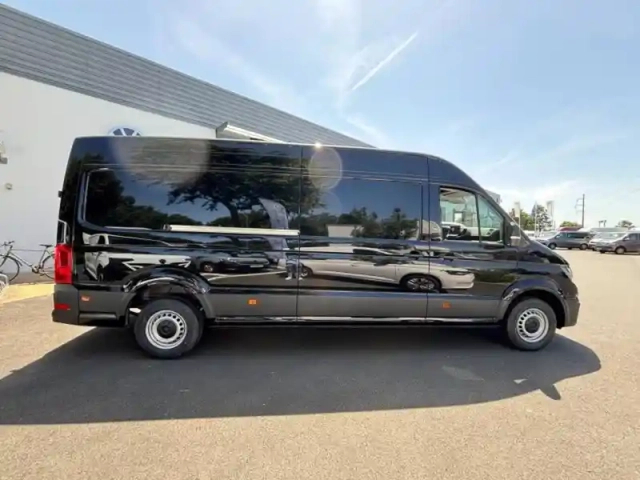 Volkswagen Crafter fg 35 l4h3 2.0 tdi 177ch business traction bva8 — photo 6