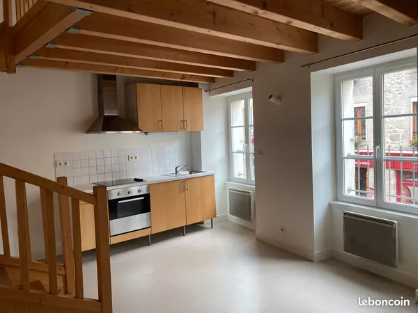 APPARTEMENT T2 en duplex à Bessines-sur-Gartempe