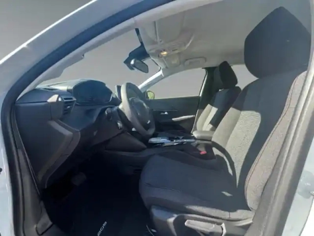 Peugeot 208 e- 156ch 54 kwh style — photo 9