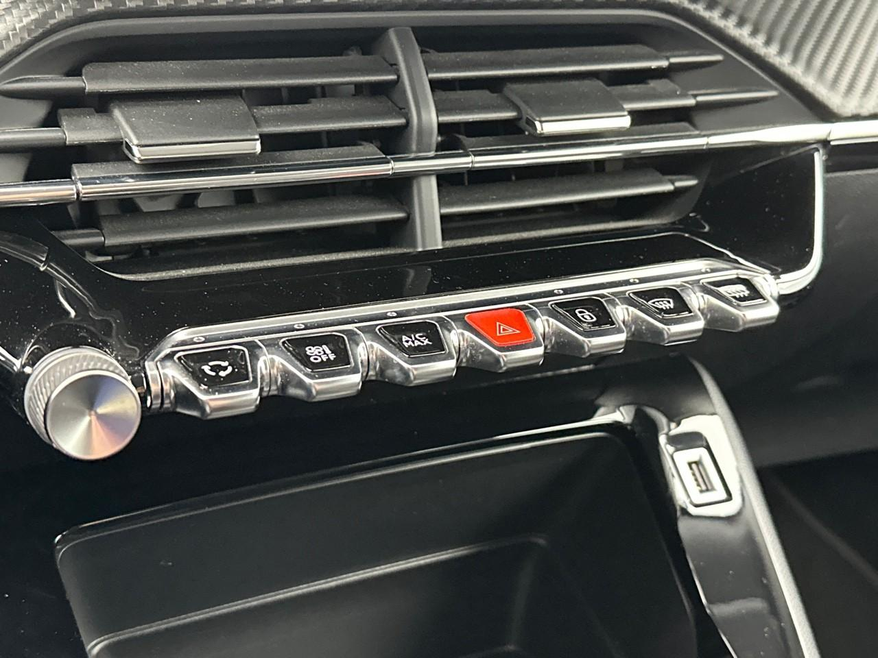 Peugeot 2008 puretech 130 s&s bvm6 style — photo 26