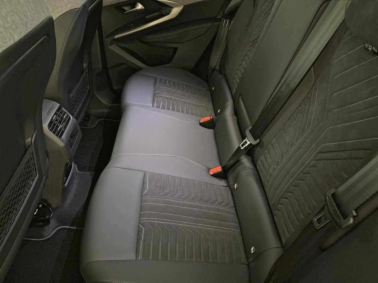 Peugeot 3008 hybrid 145 e-dcs6 gt — photo 10