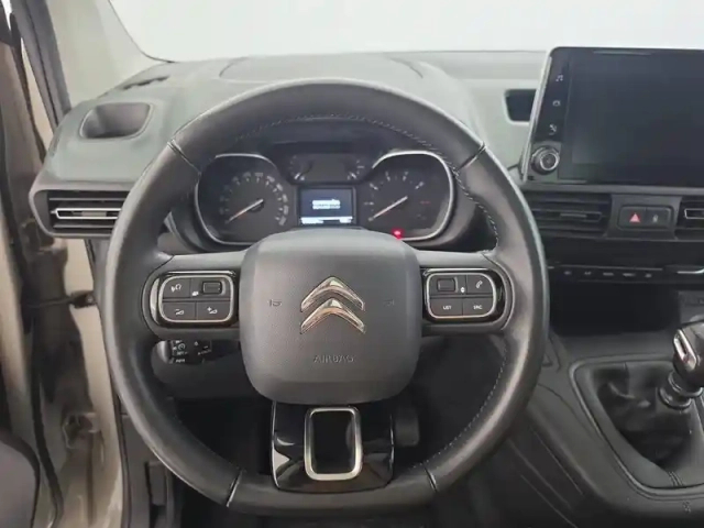 Citroën Berlingo taille m bluehdi 130 s&amp;s bvm6 — photo 29