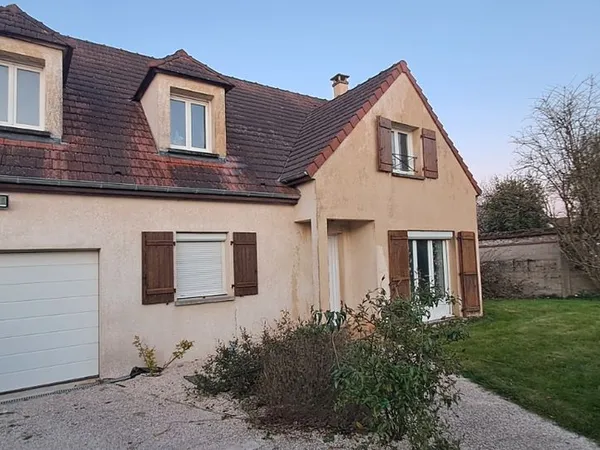 🏡 Maison meublée 6 pièces - 5 chambres - 123 m² - terrain 650 m² - Veneux-les-Sablons