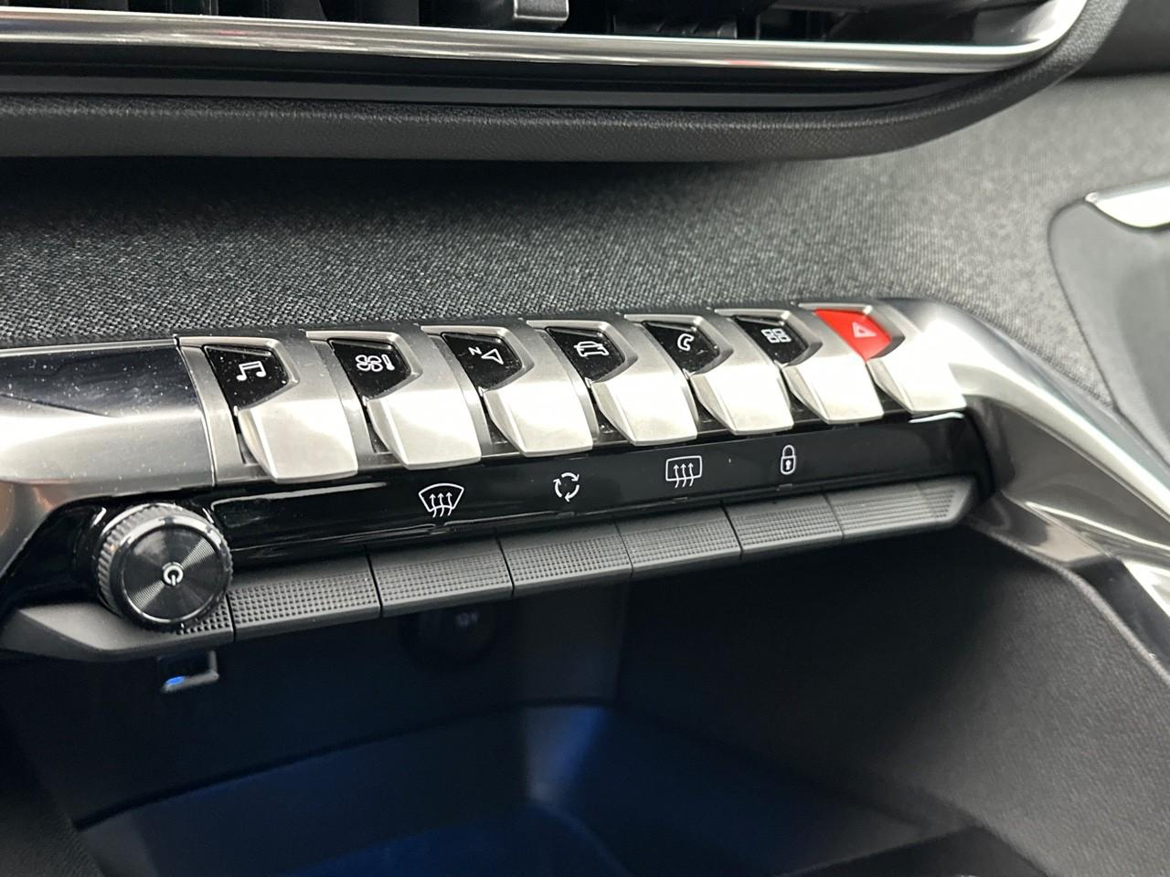 Peugeot 3008 puretech 130ch s&s eat8 allure pack — photo 27