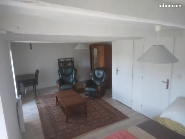 Grande chambre dans colocation