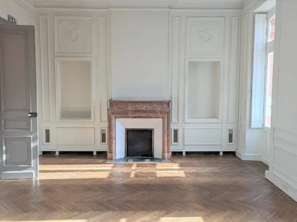 Bureau 233 m²