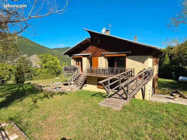 Chalet 8 pièces 159 m²