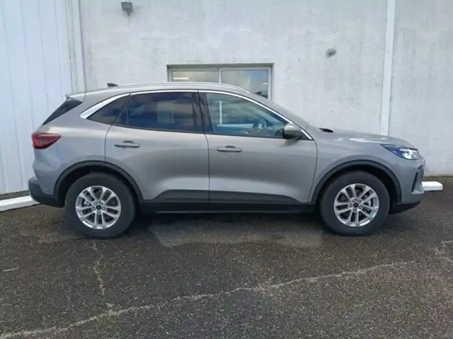 Ford Kuga 2.5 duratec 180ch hybrid flexifuel titanium b — photo 26