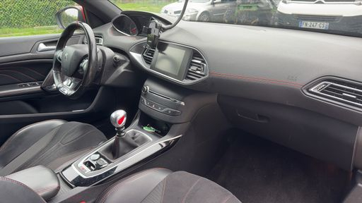 Peugeot 308 1.6 THP 270 - GTI – 2015 – 166825 km – Essence – Boîte Manuelle — photo 25