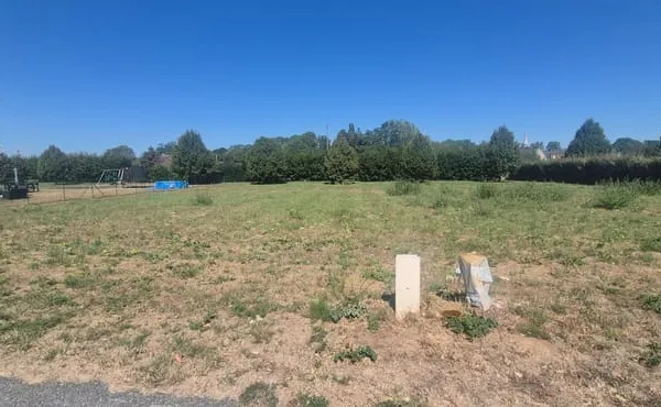 Terrain à bâtir 1 112 m² près de Bernay