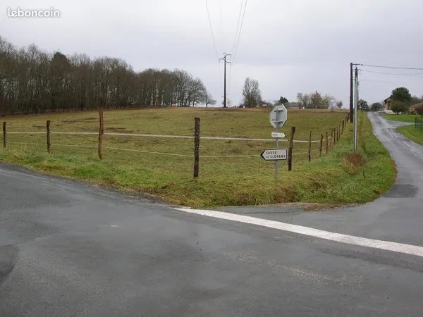 A vendre terrain à bâtir avec CU