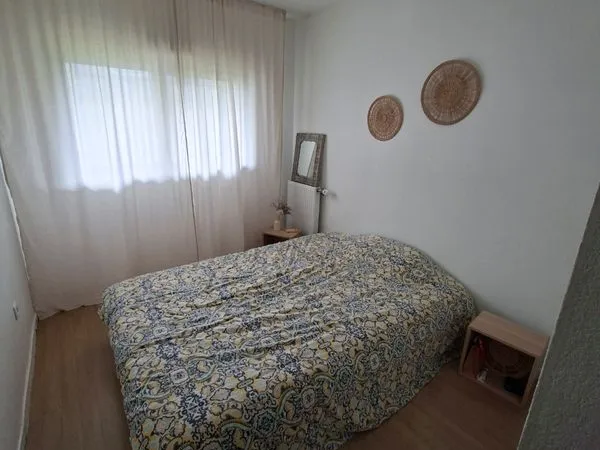 Chambre dans rez-de-jardin T4