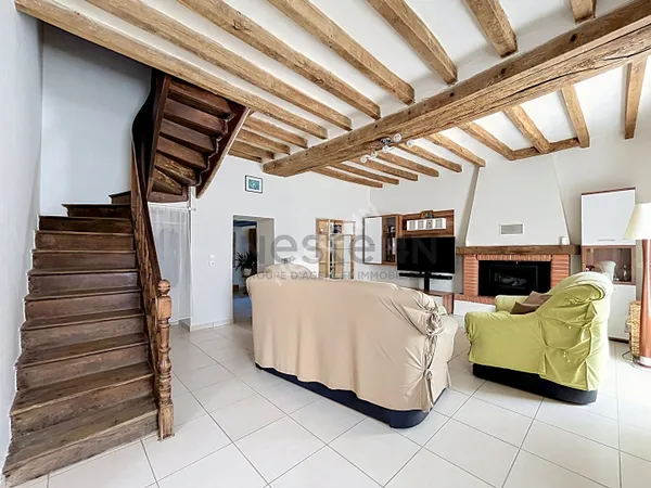 Vente maison 152m2, 4 chambres sur un terrain de plus de 550m2, à seulement 3min des commerces de Se