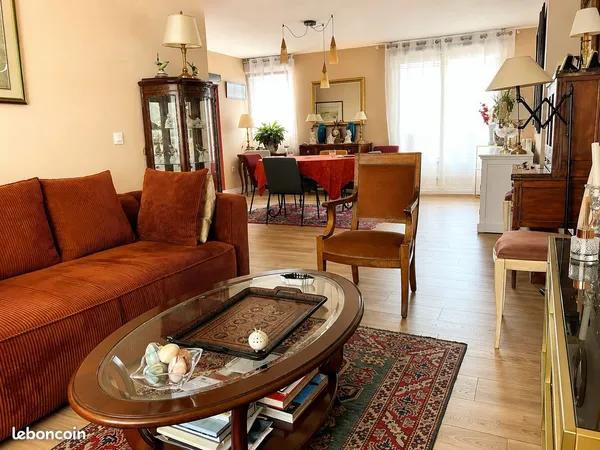 Appartement 87,3m2 dernier étage + 44 m2 d'extérieur