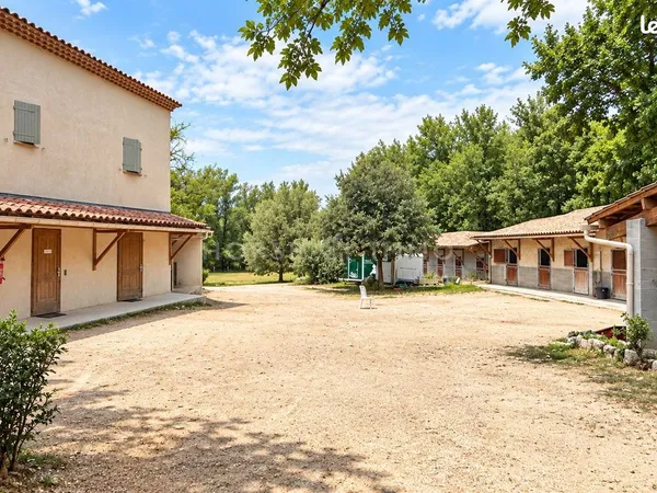 Propriété 5 pièces 70 m²