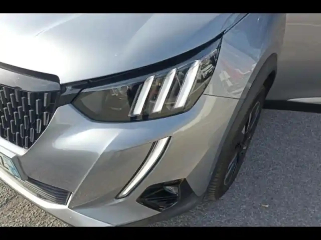 Peugeot 2008 1.2 puretech 155ch s&amp;s gt pack eat8 — photo 14