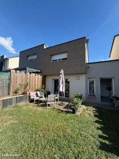 Maison à vendre à Coulaines - 86 m² avec jardin et garage