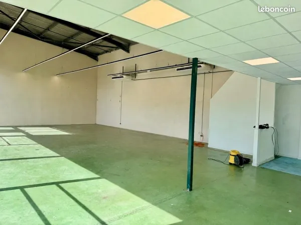 Local Commercial/ Showroom 245m2 Mauguio Fréjorgues Ouest