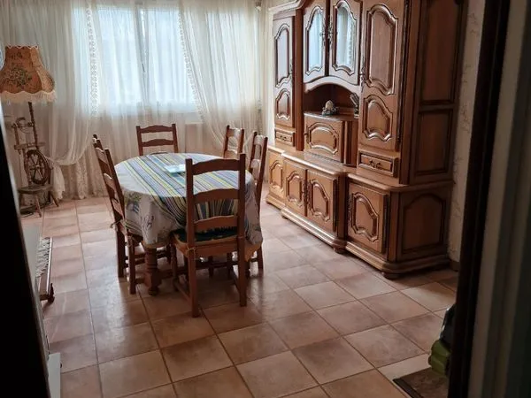VEND APPARTEMENT type 5