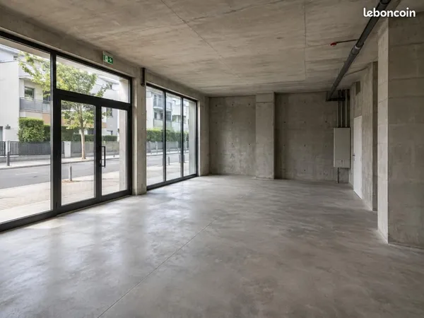 Local commercial 95 m²