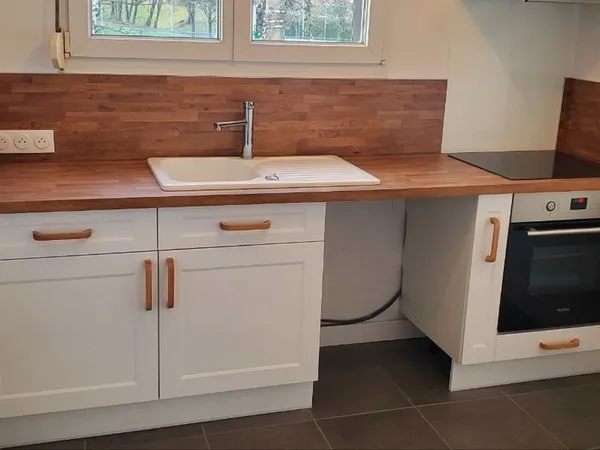 Maison rénovée de 65 m² - Étion - 3 chambres - Jardin & garage
