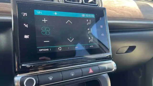Citroën C3 puretech 83 s&amp;s bvm5 — photo 21
