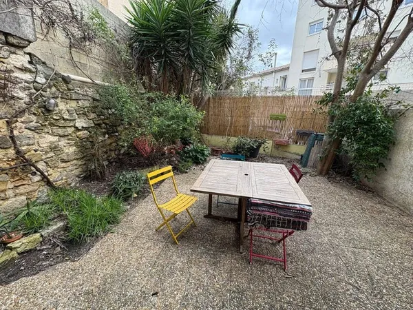 Appartement Duplex 4 pièces de 120 m2 avec un jardin de 36 m2